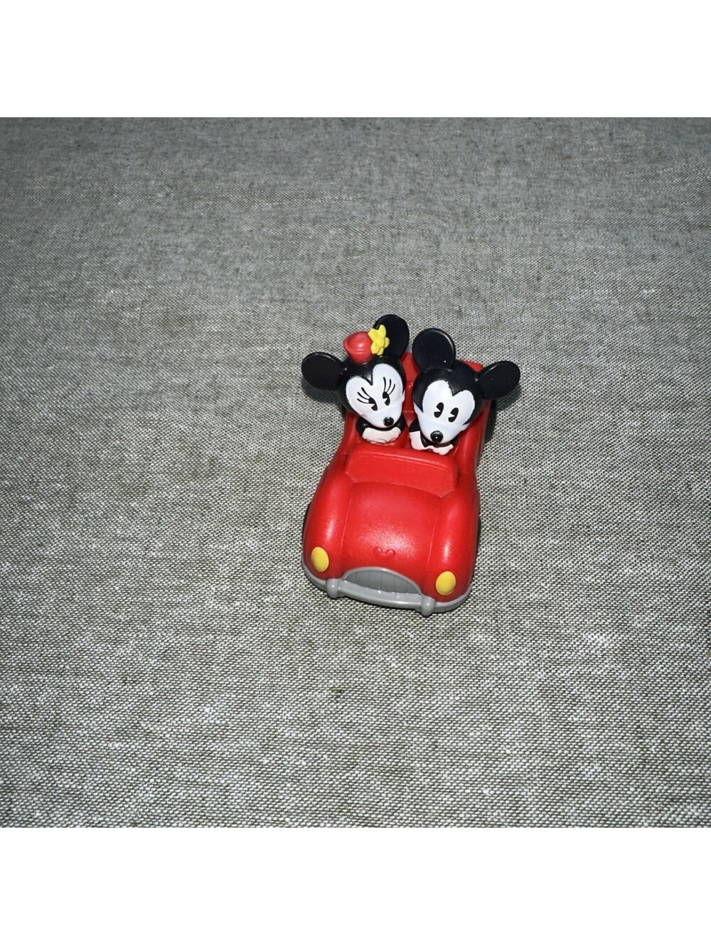 2022 DISNEY Mickey & Minnie Mouse In Red Car WDW Runaway Railway